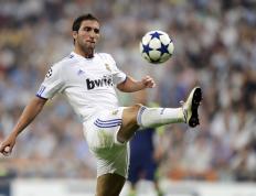 开云官网-东契奇降临！穿心一箭绝杀活塞，纽约见证新关键先生的诞生