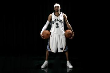 开云官方app入口-主舞台中央，指挥家与角斗士的夜