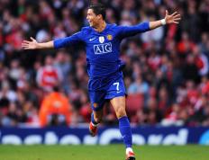 开云体育官方网站-羽球巅峰对决，马来西亚队力克丹麦队，黄鸭组合统治全场彰显团队荣耀