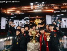 开云体育平台APP-DRX血洗DFM，Uzi线上压制力十足激烈交锋成都决赛之夜，技惊四座