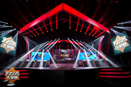 开云官方app入口-TSM血洗FPX，Bin关键团战开团秒人激烈交锋半决赛，留下经典瞬间