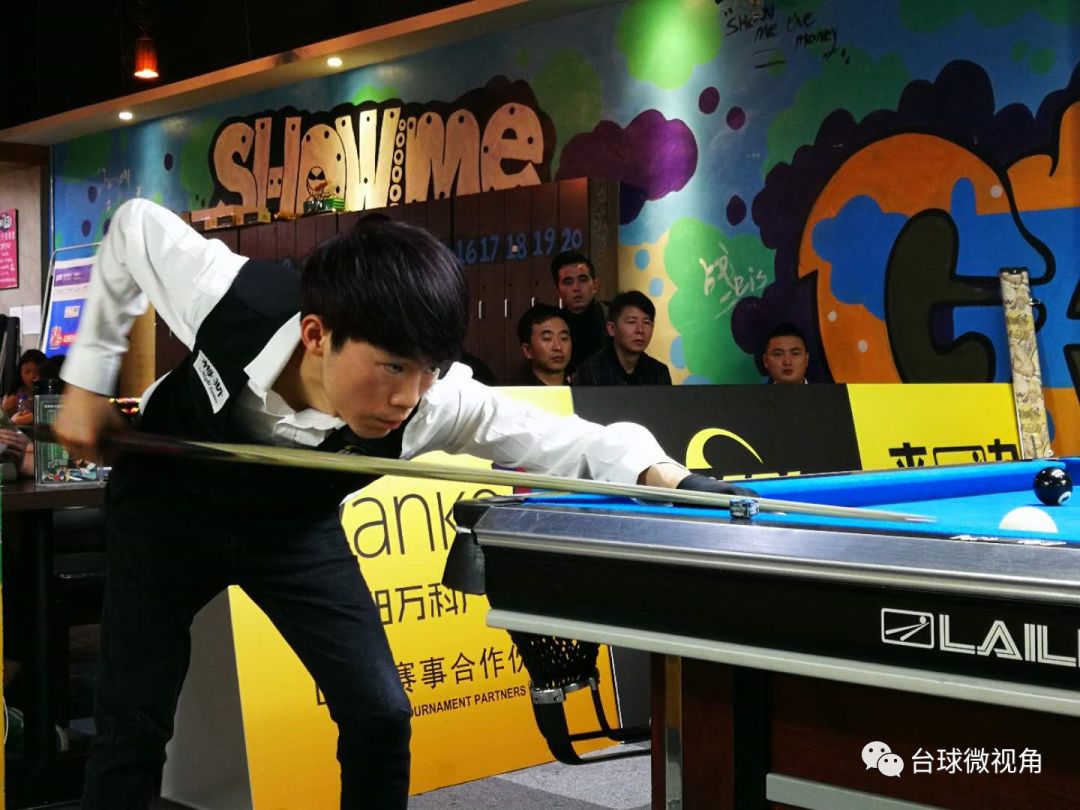 开云体育登录-冠军之争激烈升温：强队对决精彩纷呈