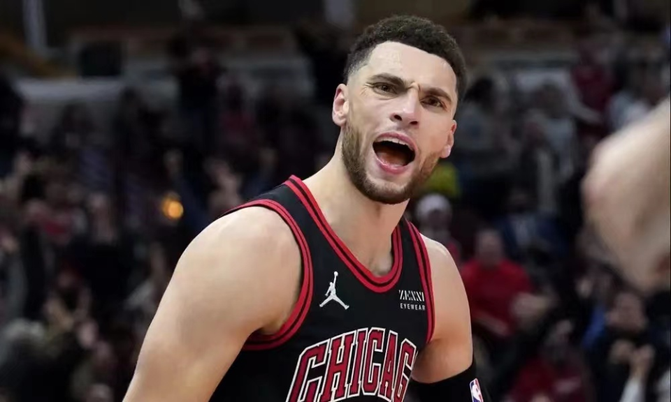 开云体育下载-公牛主场击败魔术，拉文贡献全面表现