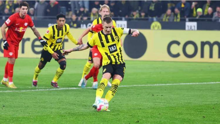 开云体育登录-莱比锡红牛错失良机，错失反超机会的简单介绍