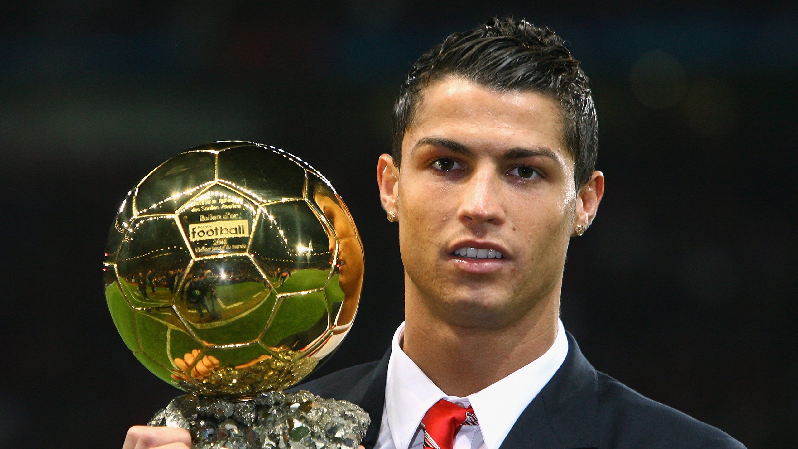 开云体育app-闪电战击碎北欧铁壁！卢卡库重炮定江山，切尔欧战展露獠牙