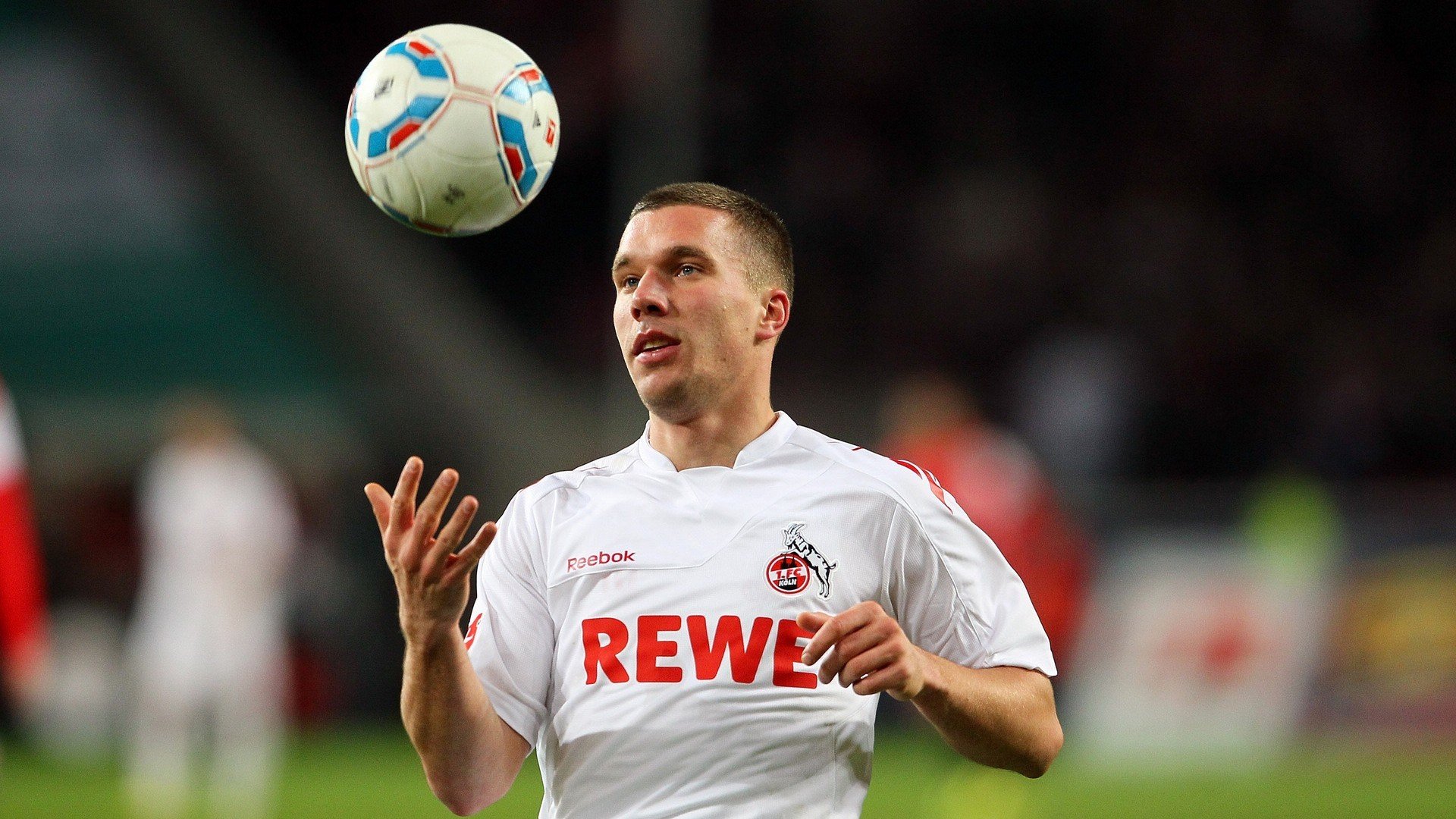 开云APP-杰伦格林，用骨血与光阴，在攻防转换的瞬间打造唯一性