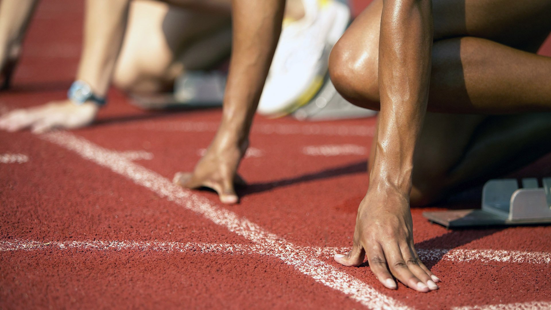 开云平台-橙衣风暴与孤胆英雄,当郁金香军团邂逅诺坎普的王