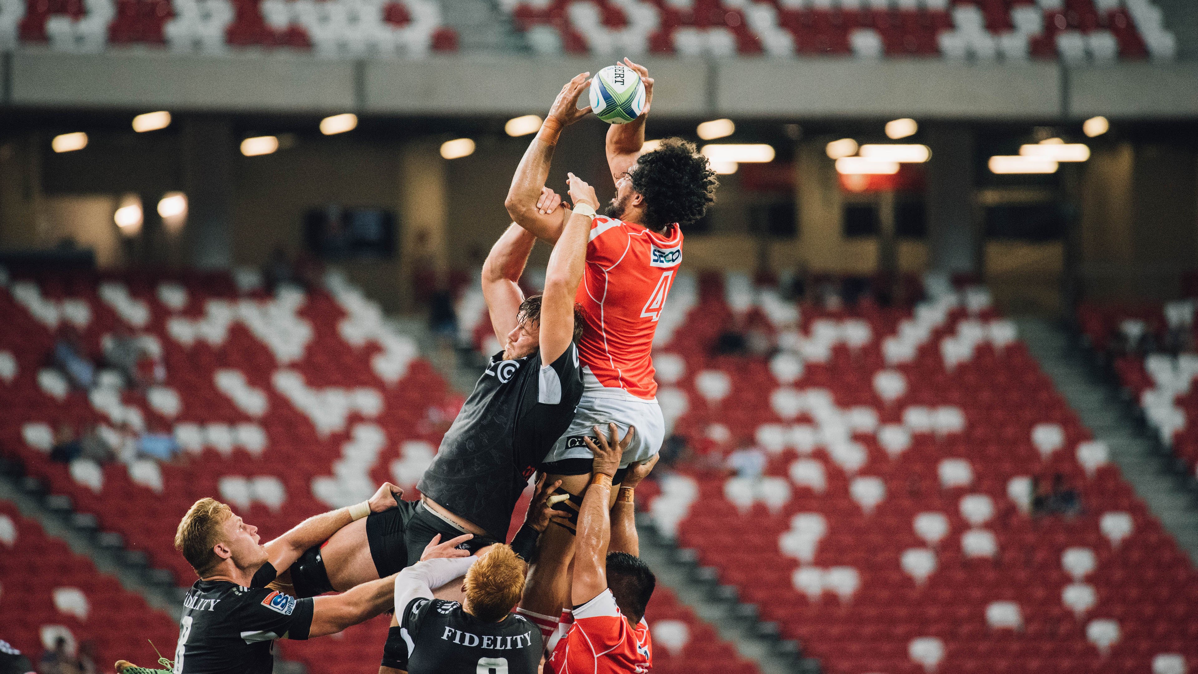 开云体育官方网站-暴雨与月光，当绝杀遇上绝对优雅